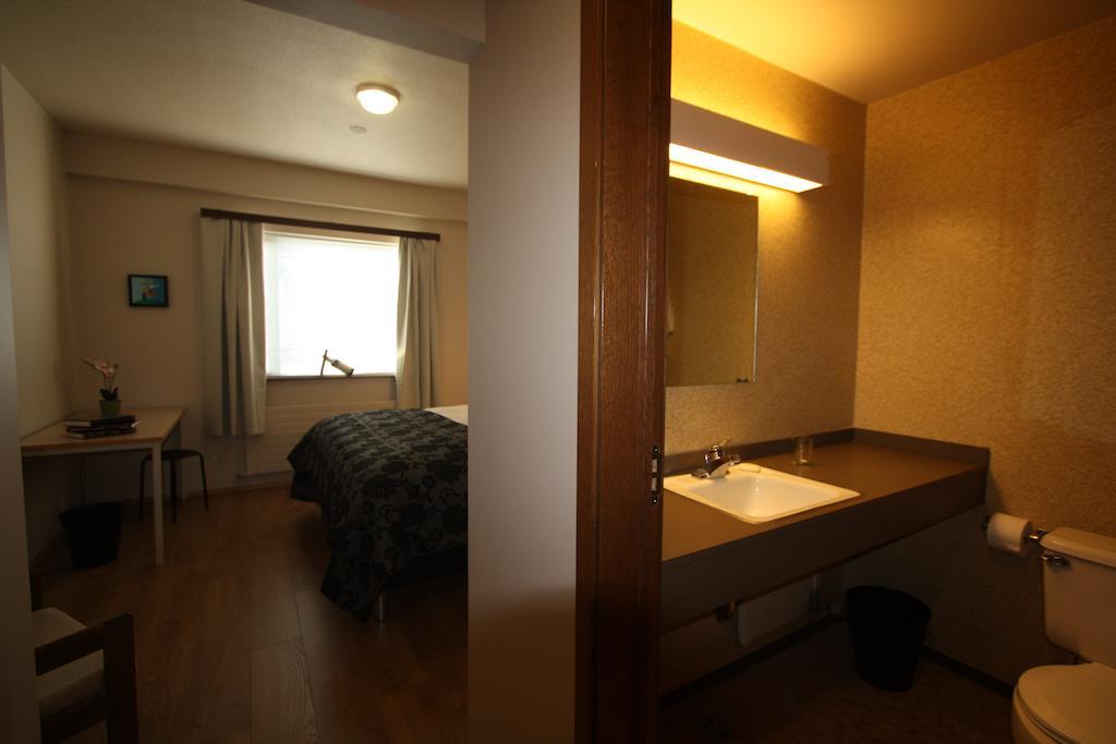 Airport Inn Keflavik Room photo