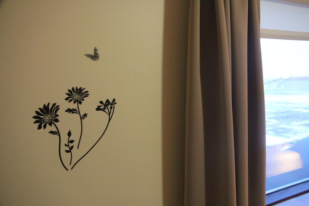 Airport Inn Keflavik Room photo